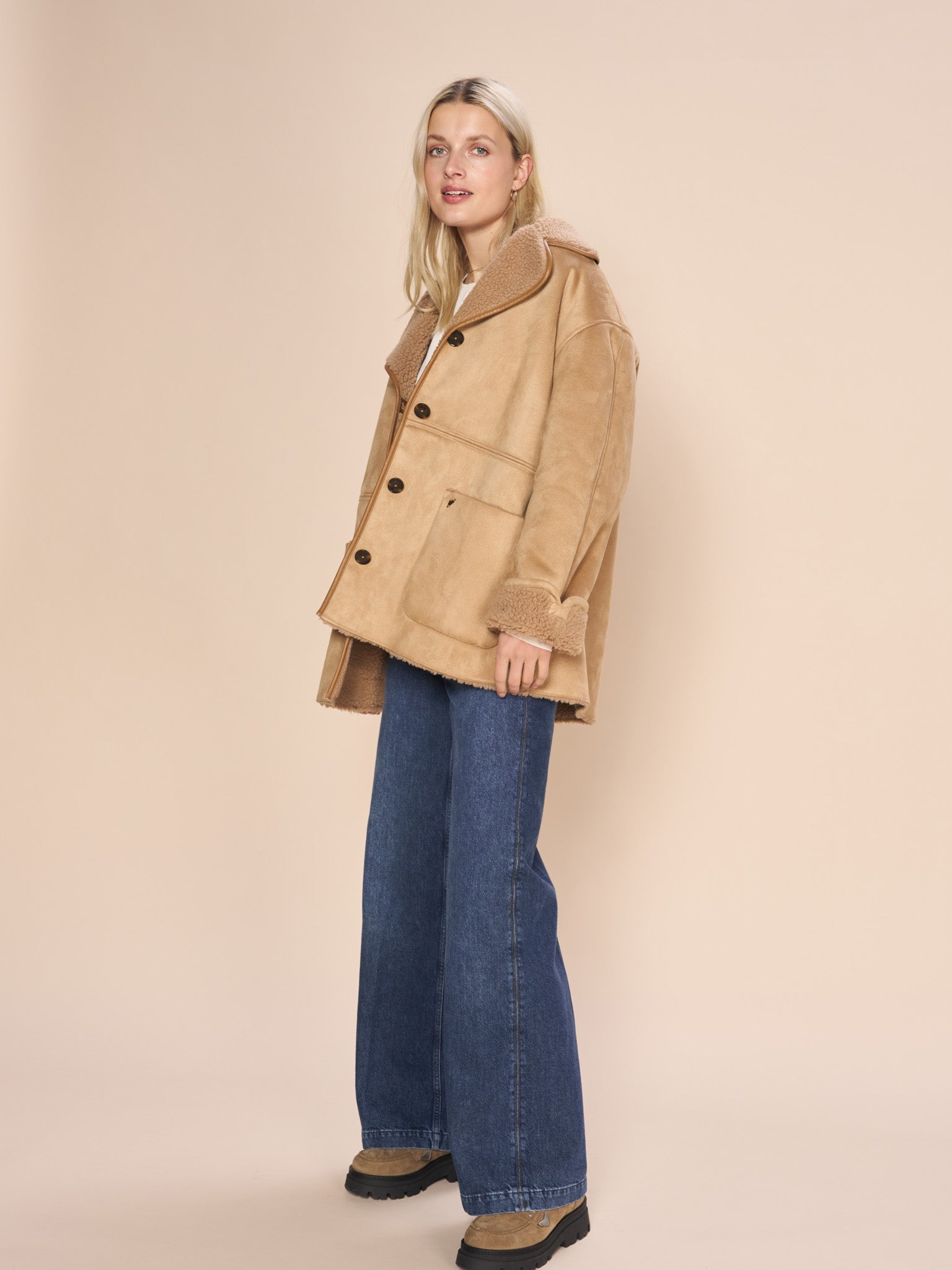 Modelshot / Light Cognac / Detail